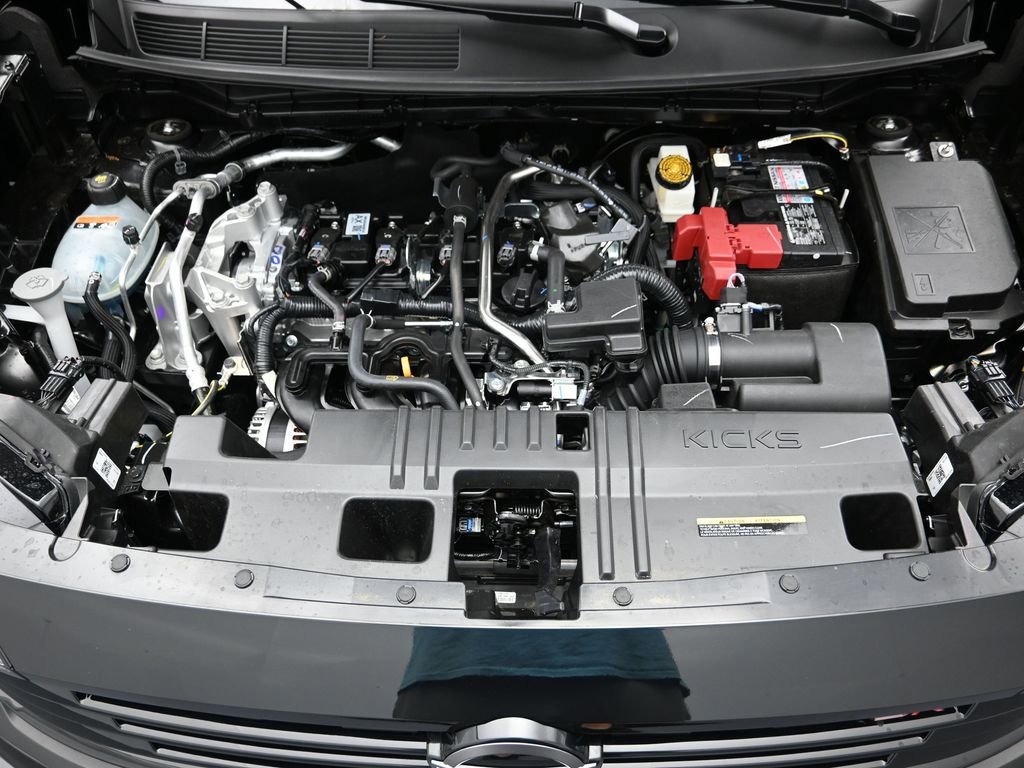 New 2026 Nissan Kicks SR FWD image 26
