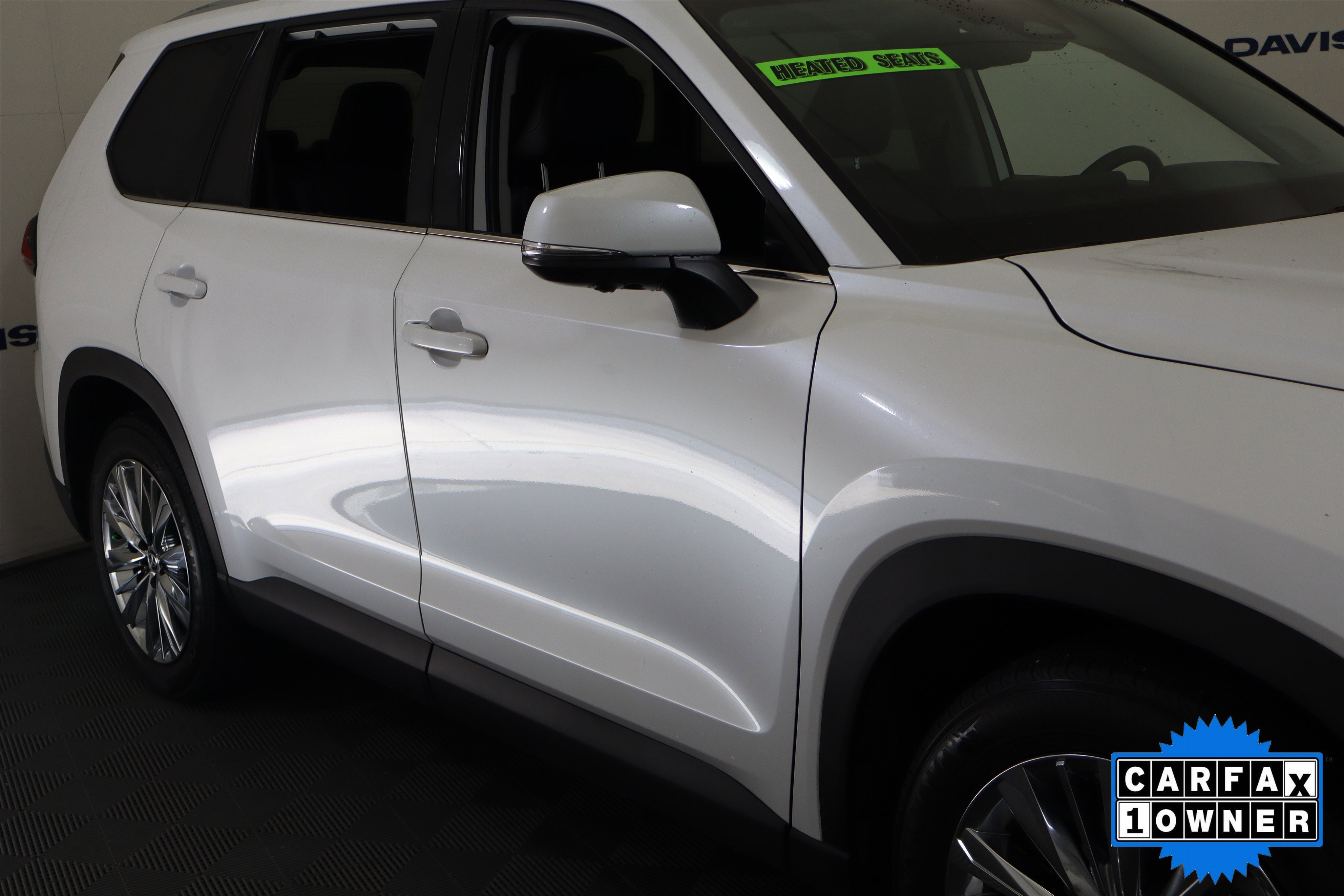 Used 2024 Toyota Grand Highlander Platinum image 4