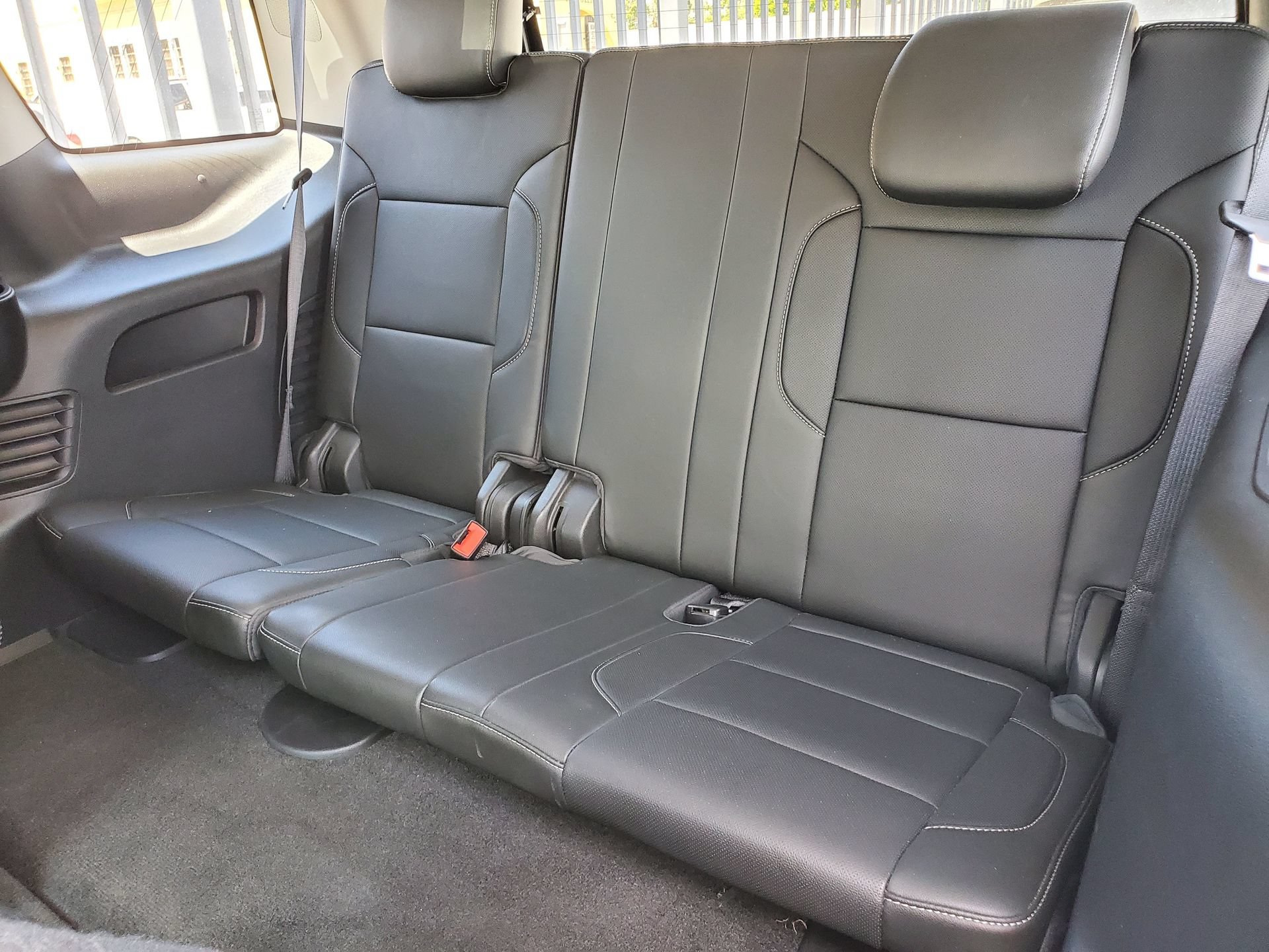Used 2018 GMC Yukon SLT AWD/4WD image 12