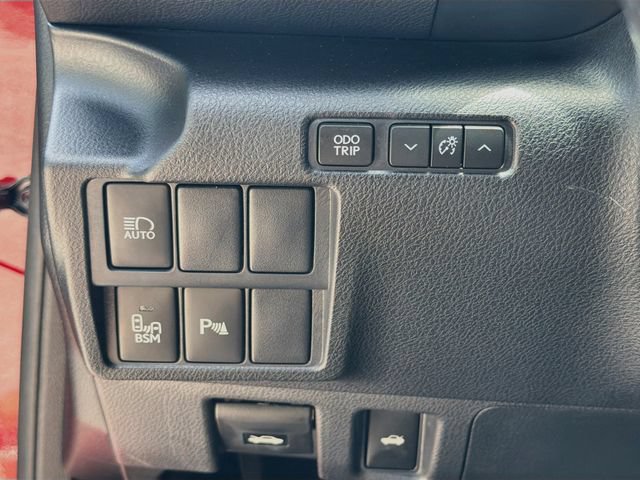 Used 2019 Lexus IS 350 F Sport w/ F Sport Package RWD image 33
