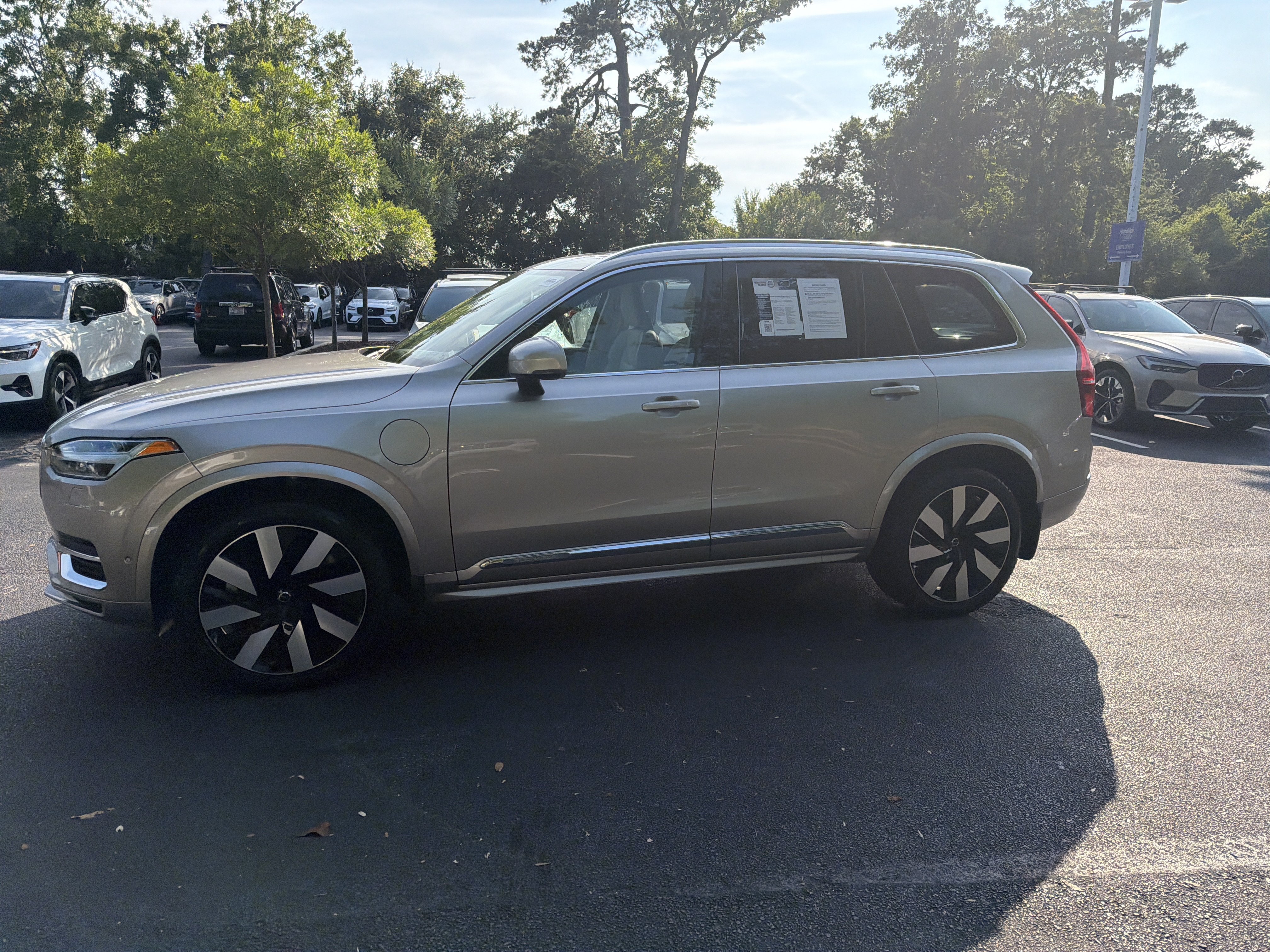 Certified 2024 Volvo XC90 T8 Plus w/ Protection Package AWD/4WD image 44