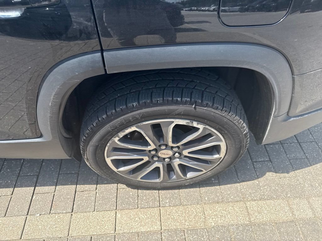 Used 2019 GMC Acadia SLT AWD/4WD image 10