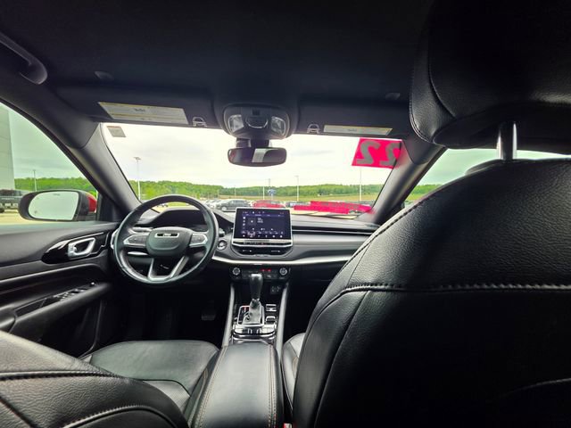 Used 2022 Jeep Compass Limited image 33