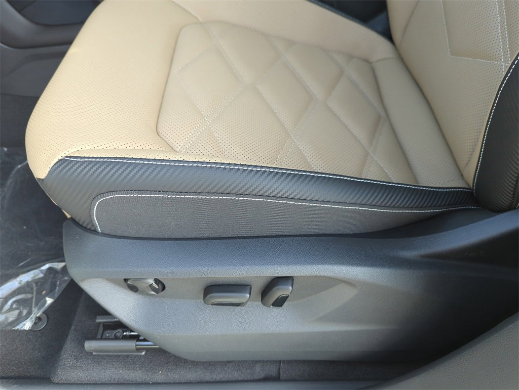 New 2026 Volkswagen Atlas Cross Sport SE image 29