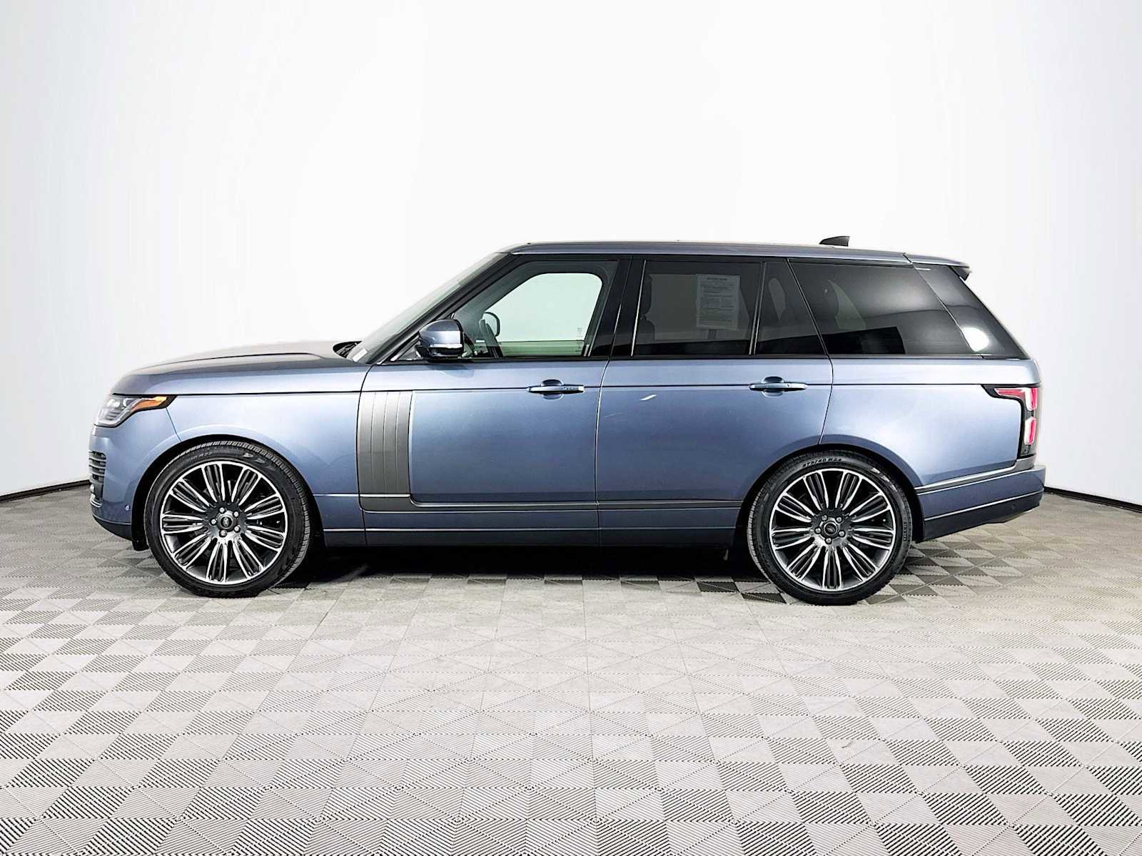 Used 2022 Land Rover Range Rover P525 Westminster Edition image 8
