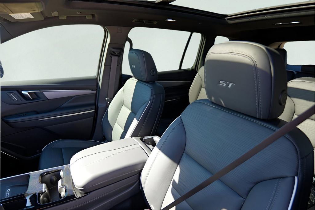 New 2026 Buick Enclave Sport Touring w/ Power Package FWD image 10