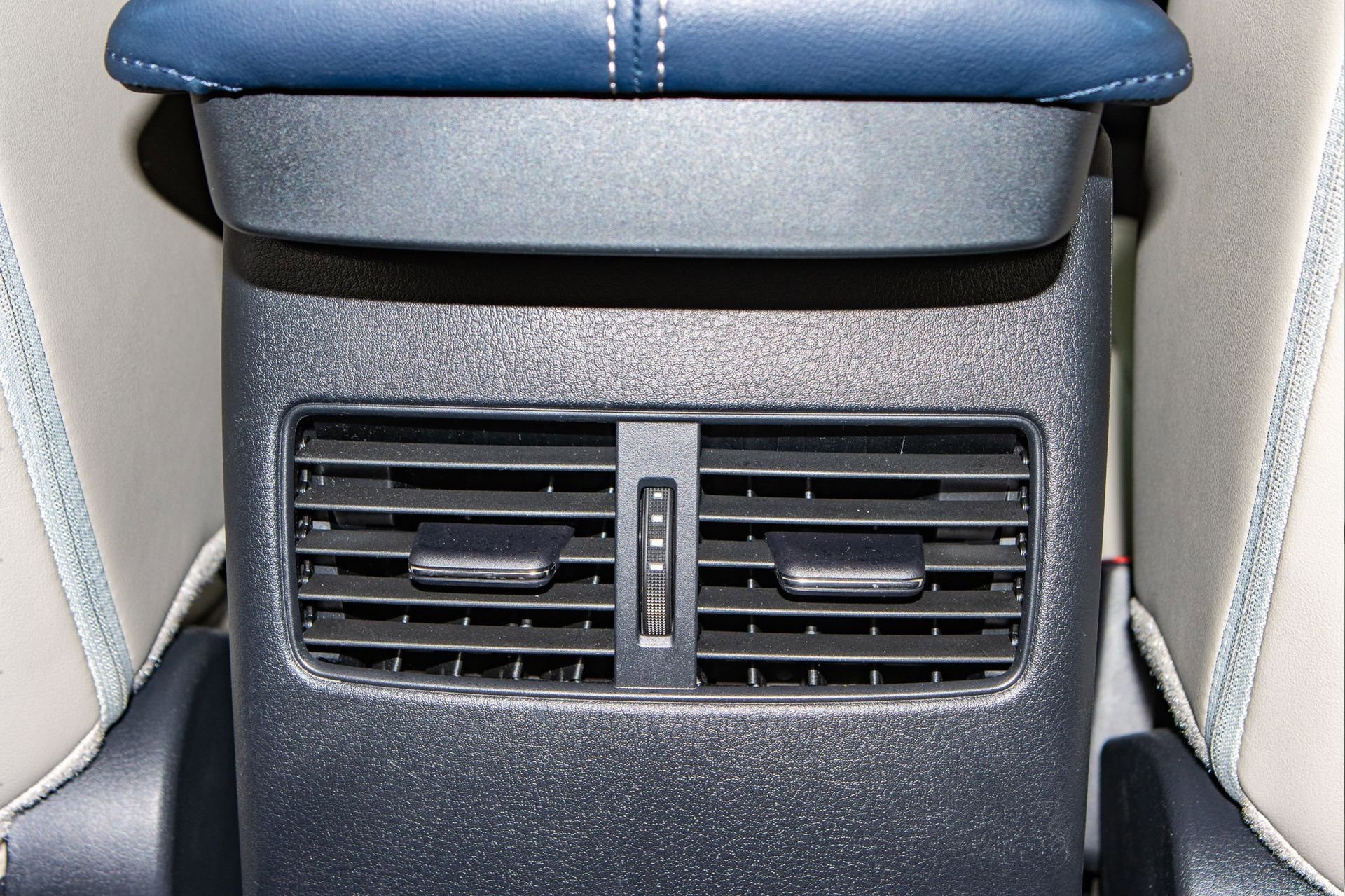 Used 2020 MAZDA CX-30 FWD w/ Select Package image 20