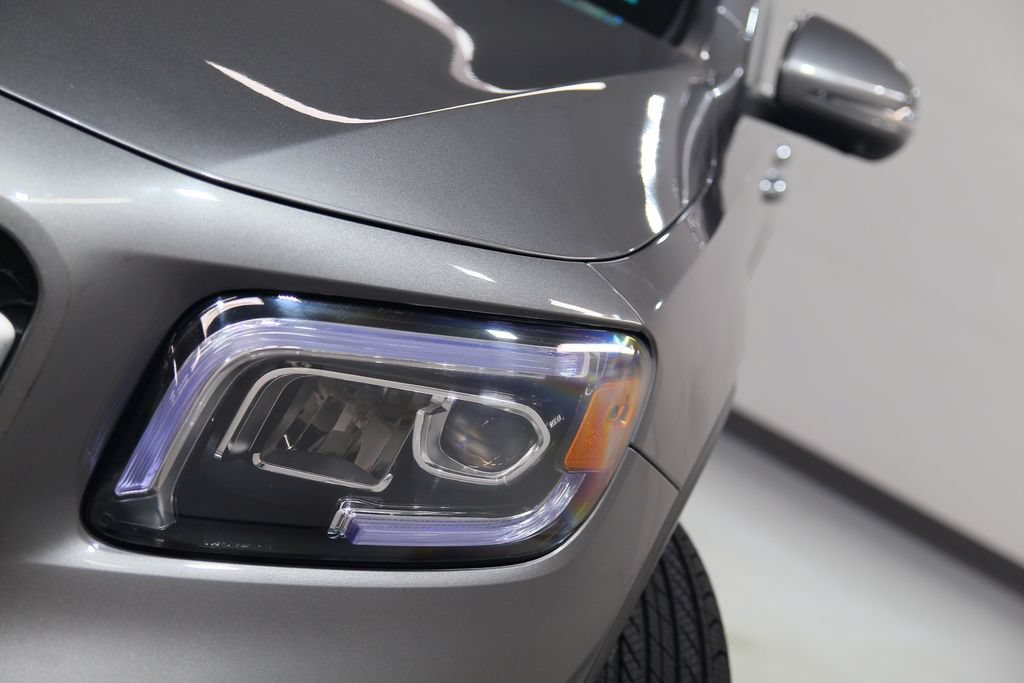 Used 2023 Mercedes-Benz GLB 250 4MATIC image 10