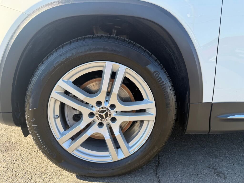 Used 2022 Mercedes-Benz GLB 250 4MATIC image 34