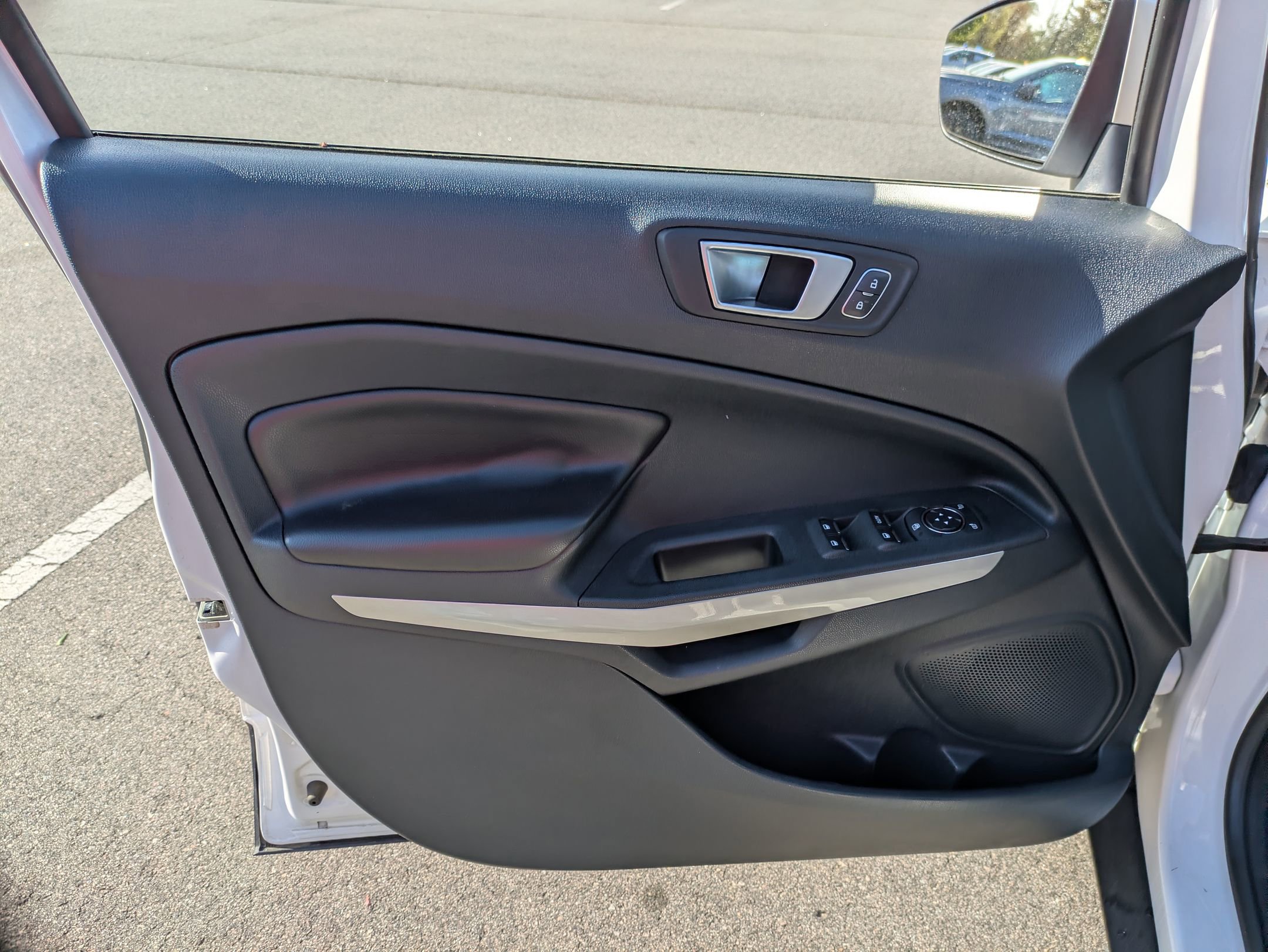 Used 2021 Ford EcoSport Titanium image 15