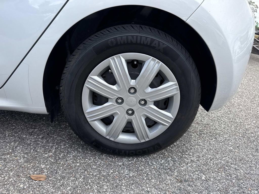 Used 2022 Kia Rio S image 11