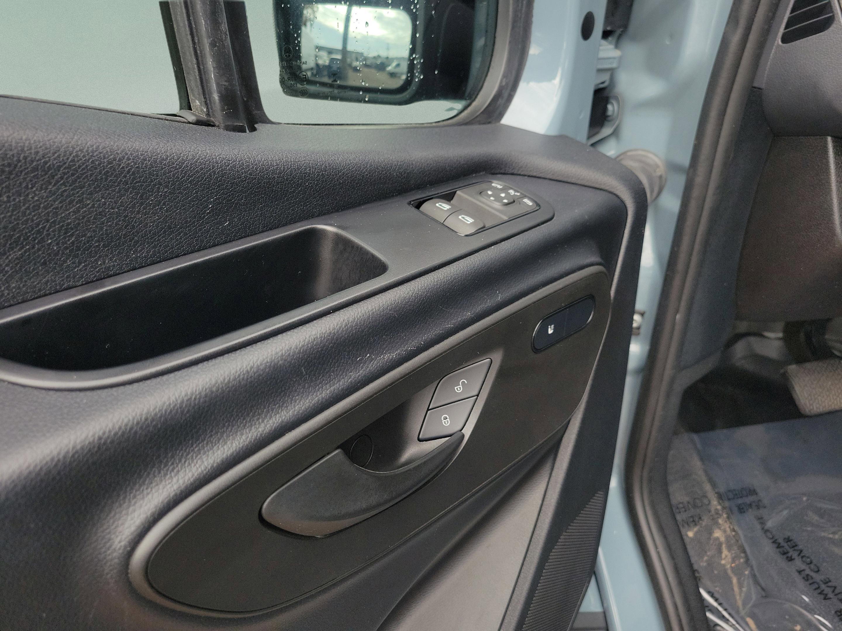 Used 2024 Mercedes-Benz Sprinter 2500 image 20