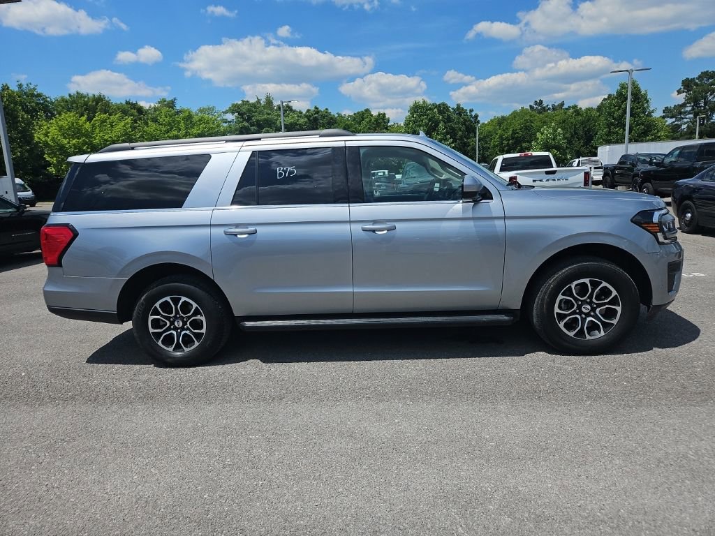 Used 2024 Ford Expedition Max XLT AWD/4WD image 8