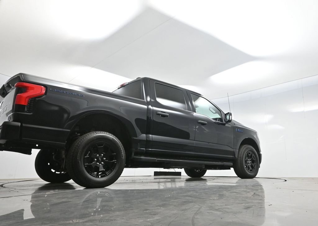 Used 2025 Ford F150 Lightning XLT image 51