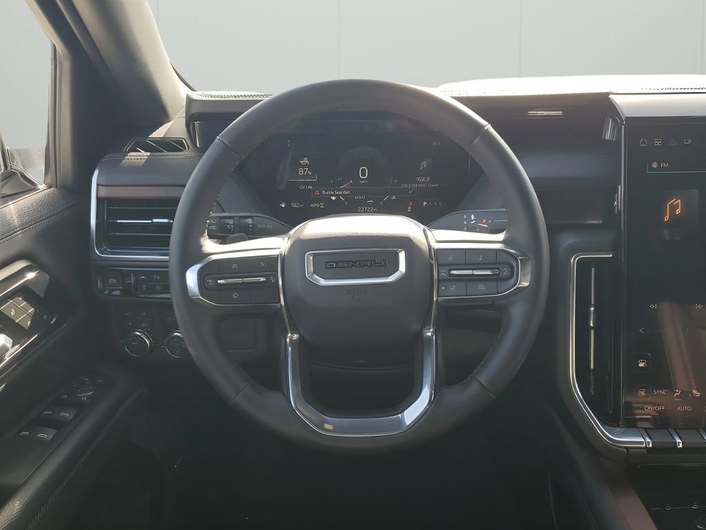 Certified 2025 GMC Yukon Denali image 24