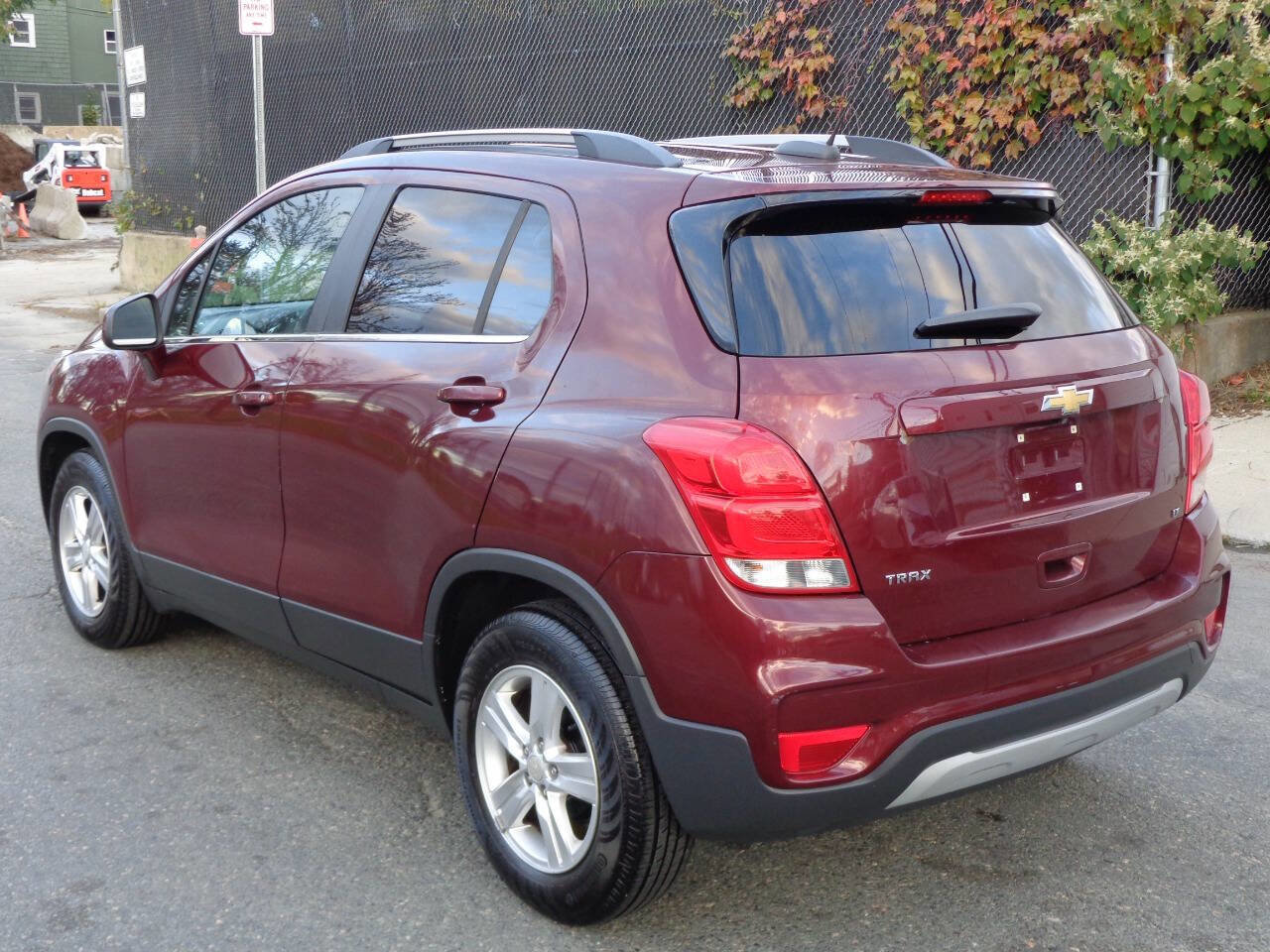 Used 2017 Chevrolet Trax LT image 3