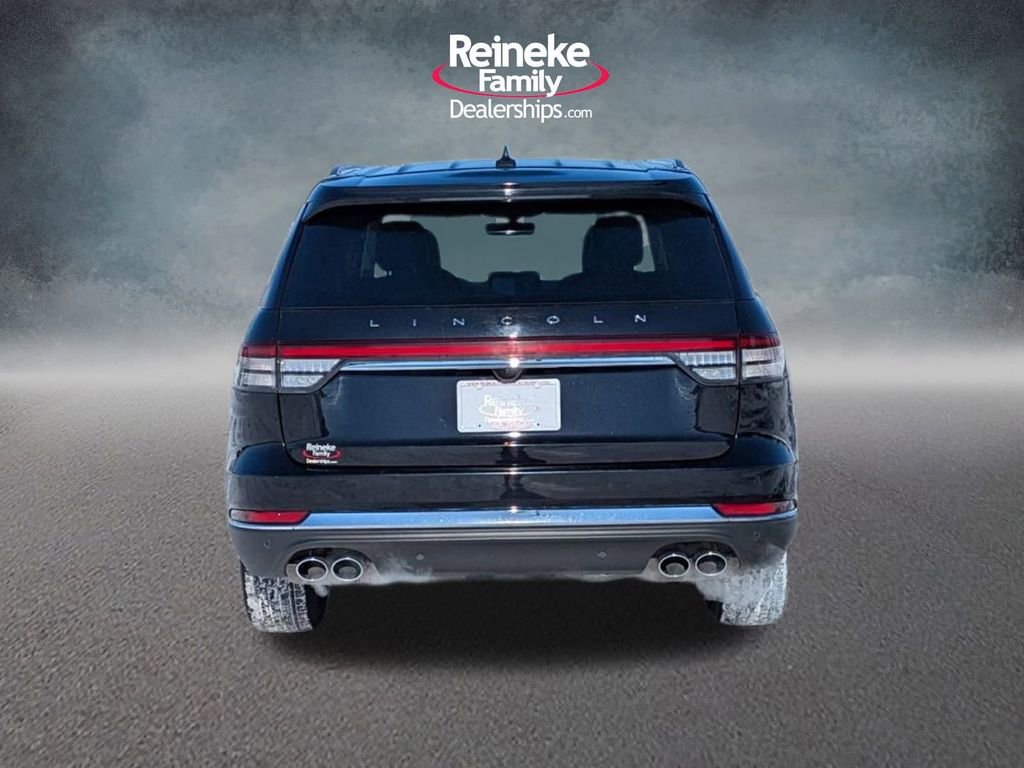 Used 2024 Lincoln Aviator Reserve AWD/4WD image 6