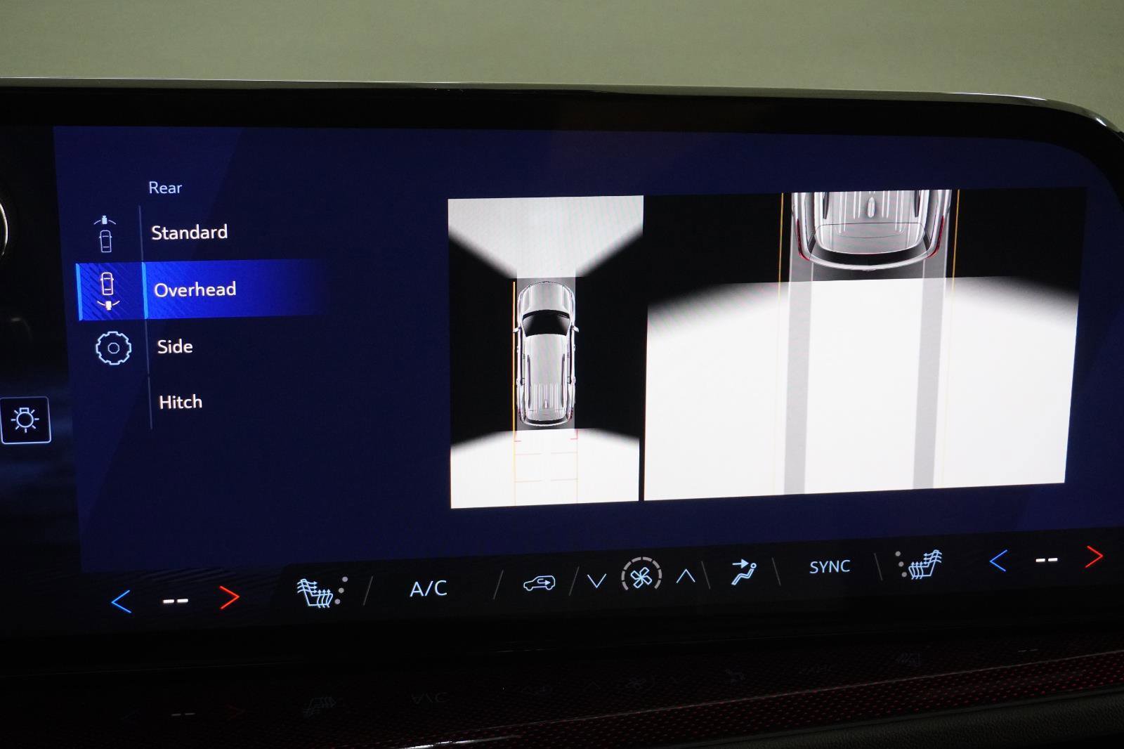 New 2026 Chevrolet Traverse Z71 w/ Driver Confidence Package image 30