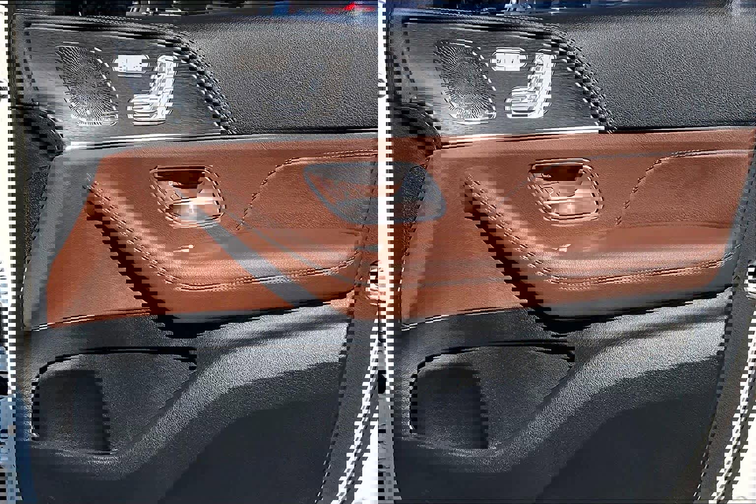 Used 2024 Mercedes-Benz GLE 350 4MATIC image 25