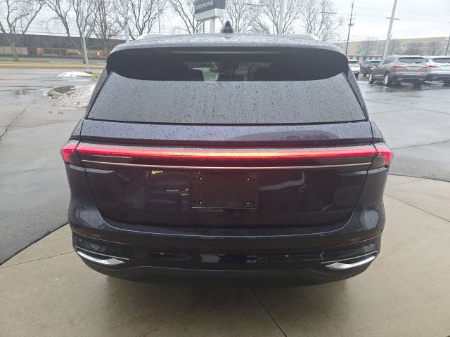 Certified 2024 Lincoln Nautilus Reserve w/ Equipment Group 202A image 15