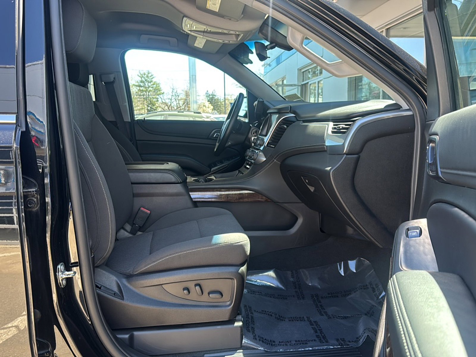 Used 2019 Chevrolet Tahoe LS image 14