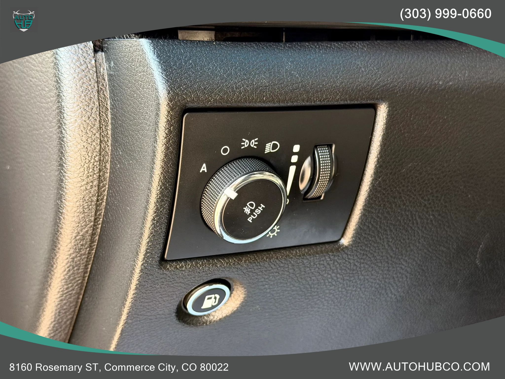 Used 2020 Jeep Grand Cherokee Altitude AWD/4WD image 27