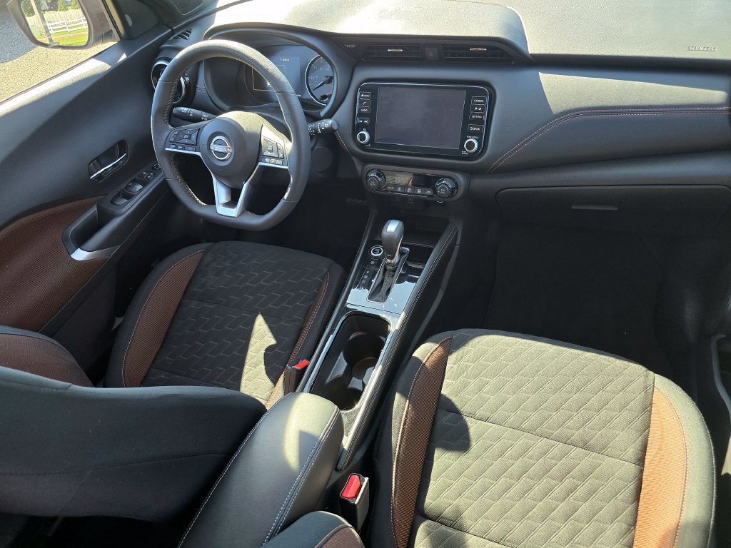Used 2023 Nissan Kicks SR FWD image 18