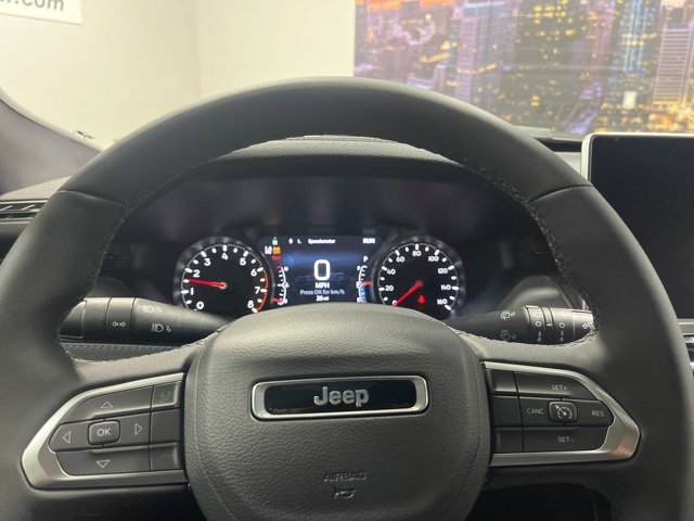 New 2026 Jeep Compass Latitude image 11