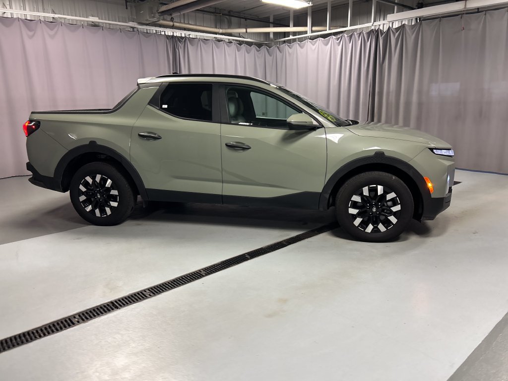Used 2026 Hyundai Santa Cruz SEL FWD image 8