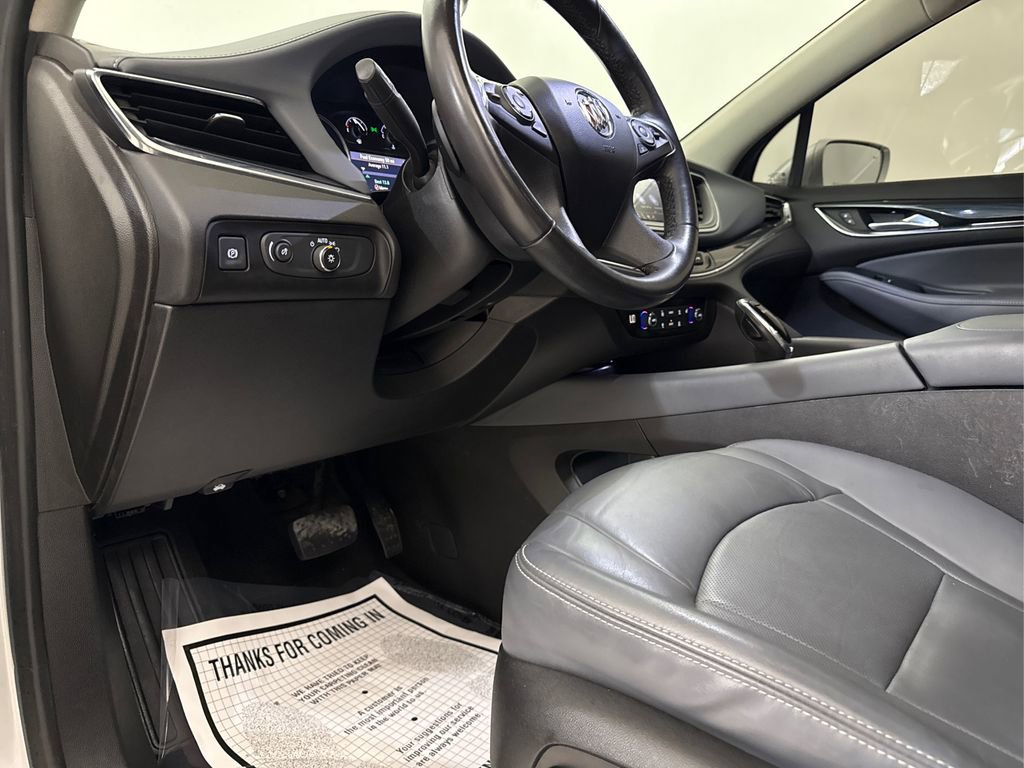 Used 2020 Buick Enclave Essence FWD image 38