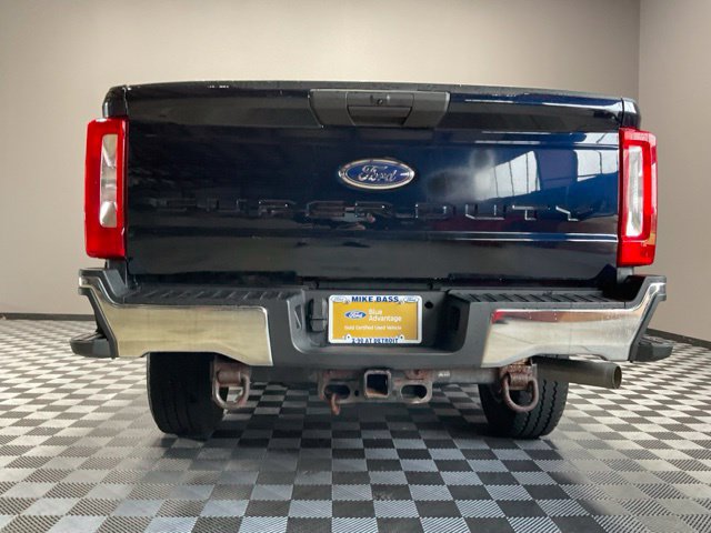 Used 2023 Ford F350 XLT w/ FX4 Off-Road Package AWD/4WD image 10