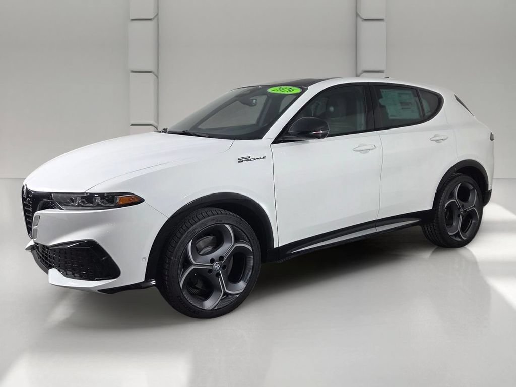 New 2026 Alfa Romeo Tonale w/ Active Assist Package AWD/4WD image 3