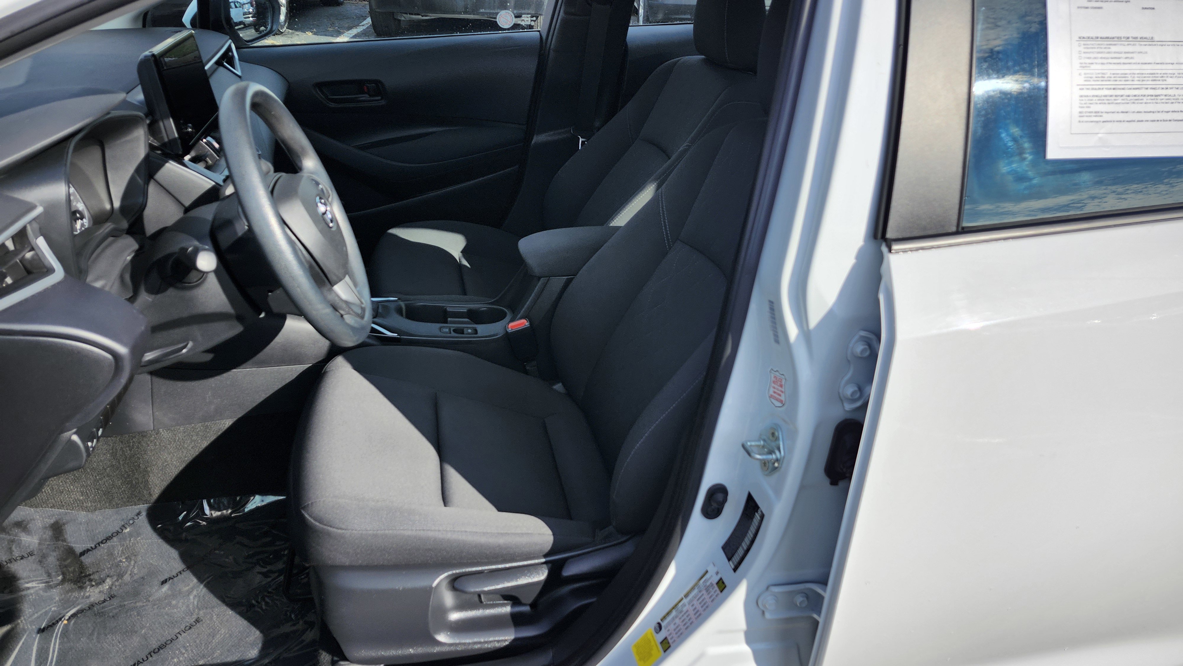 Used 2024 Toyota Corolla LE image 22