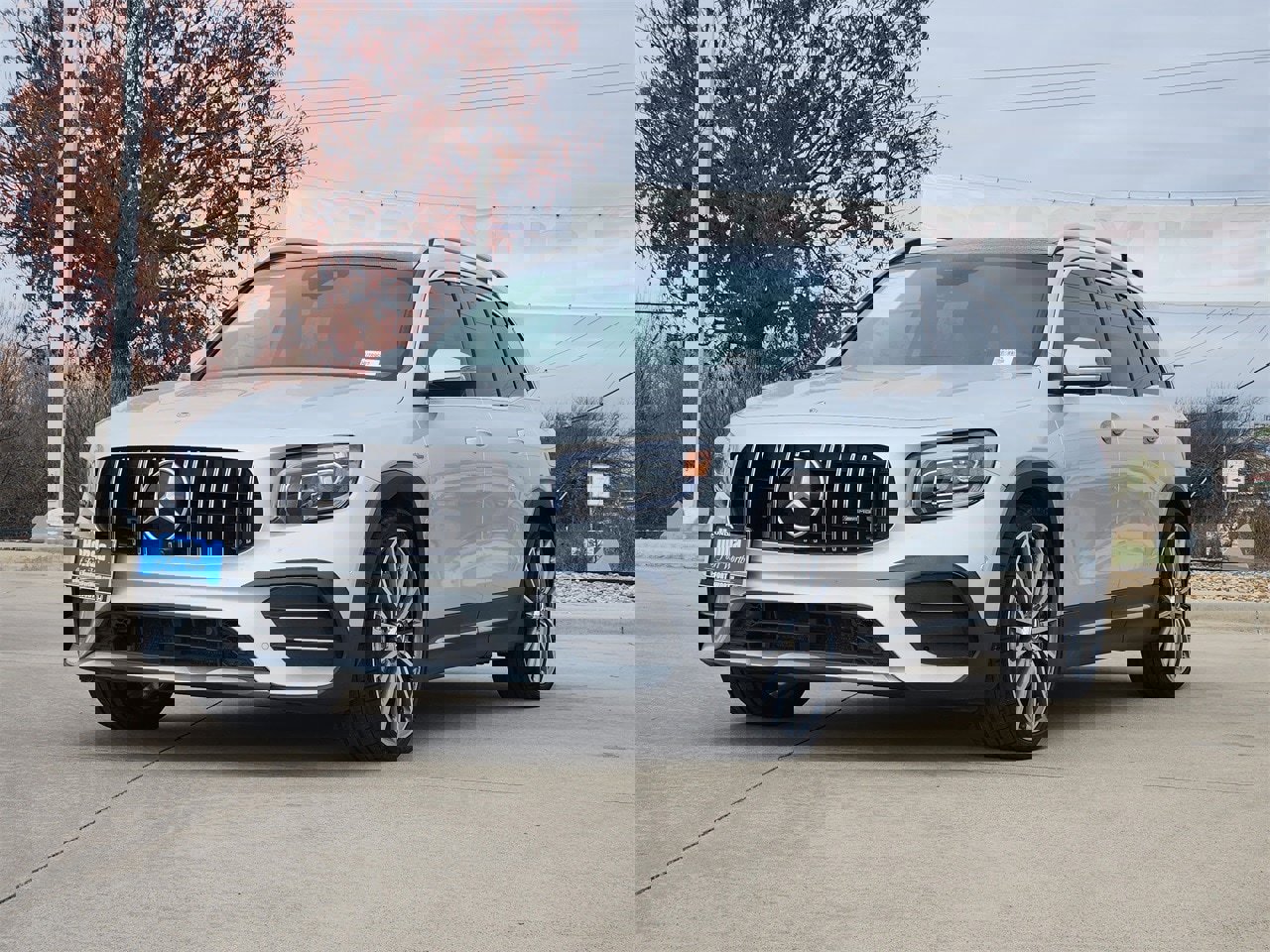 Used 2023 Mercedes-Benz GLB 35 AMG 4MATIC image 3