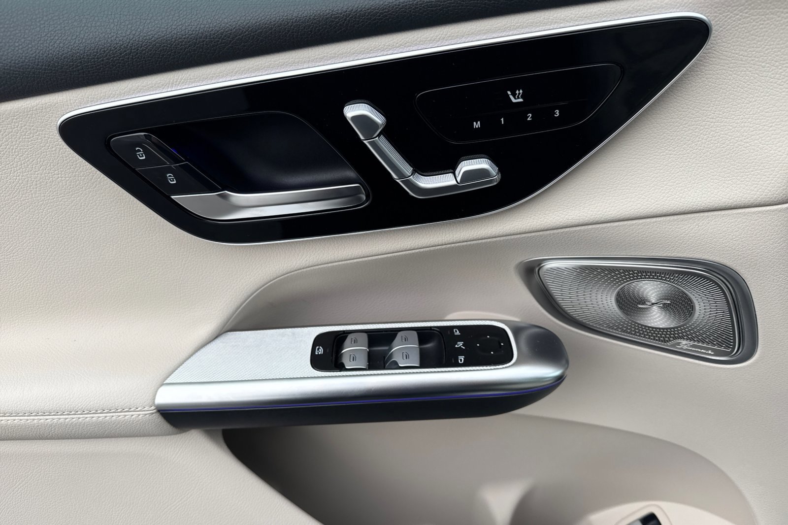 New 2026 Mercedes-Benz GLC 300 4MATIC image 11