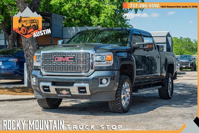 Used 2018 GMC Sierra 2500 Denali w/ Duramax Plus Package AWD/4WD image 1