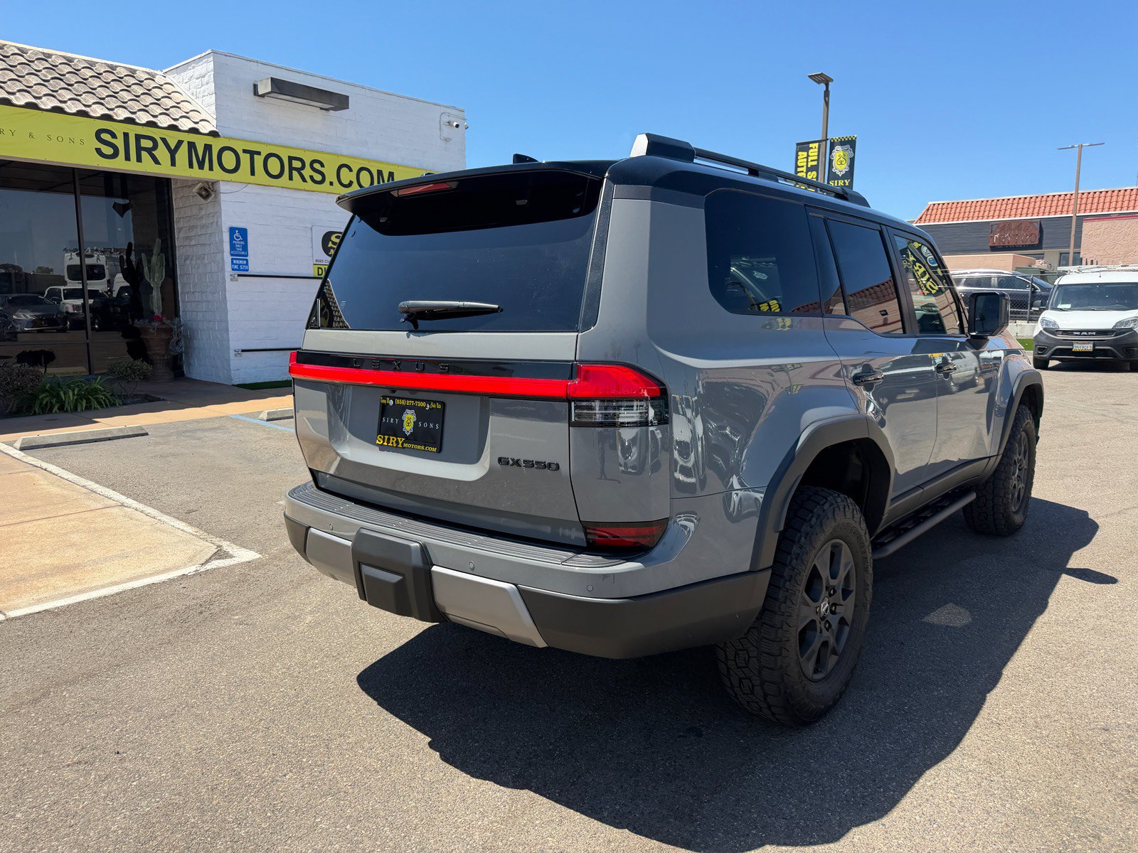 Used 2026 Lexus GX 550 AWD/4WD image 3