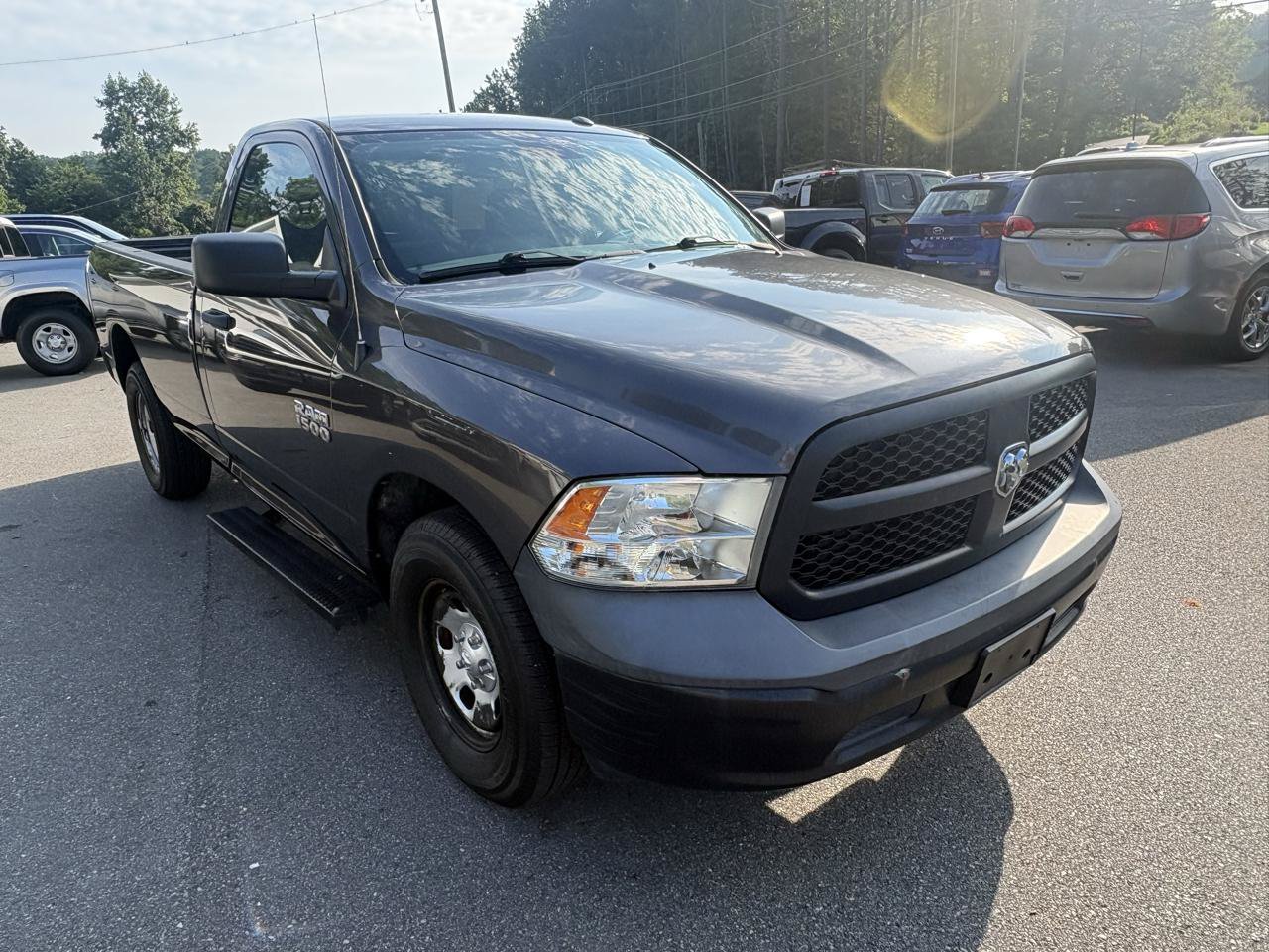 Used 2018 RAM 1500 Express RWD image 7