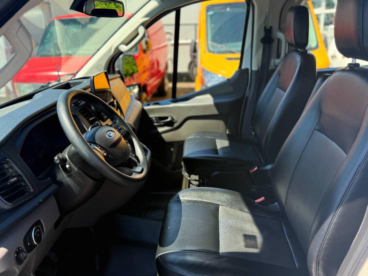 Used 2020 Ford Transit 350 XL RWD image 21