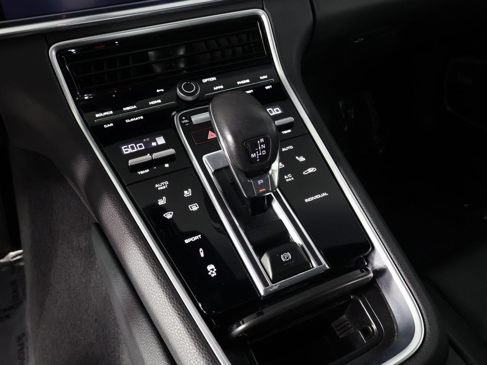 Certified 2023 Porsche Panamera Platinum Edition RWD image 18