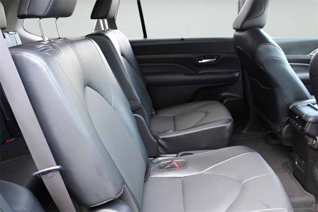Certified 2024 Toyota Grand Highlander XLE image 22