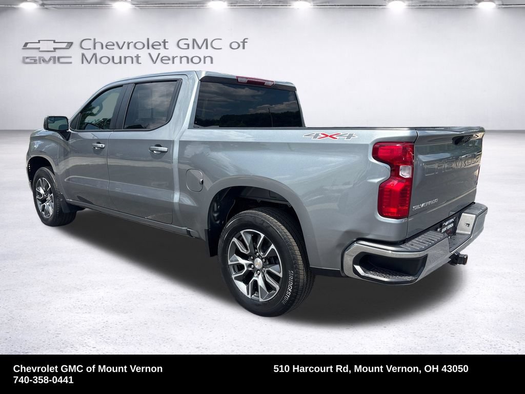 Used 2023 Chevrolet Silverado 1500 LT AWD/4WD image 3