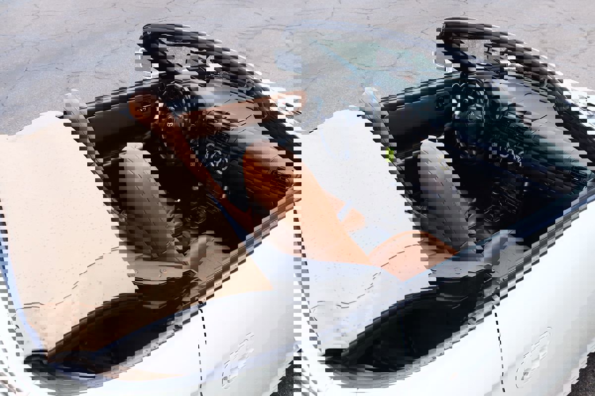 Used 2004 Toyota MR2 image 48