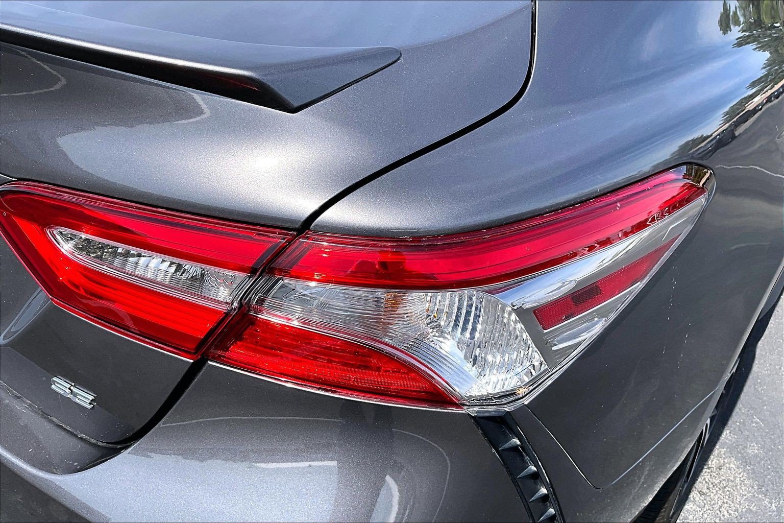 Used 2020 Toyota Camry SE FWD image 30
