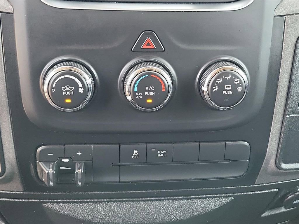 Used 2019 RAM 1500 Tradesman w/ Chrome Appearance Group RWD image 25