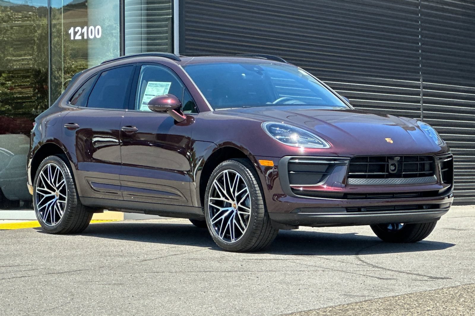 New 2026 Porsche Macan AWD/4WD image 10