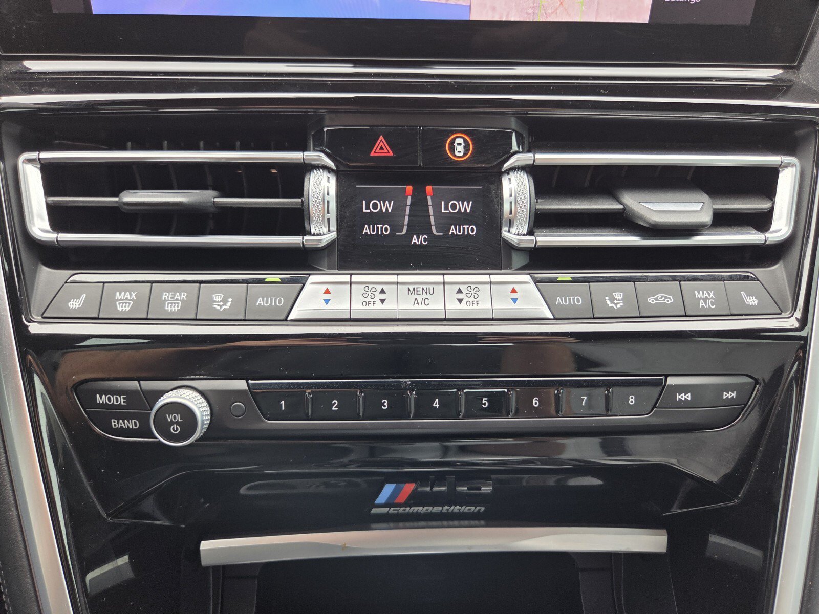 Used 2024 BMW M8 Gran Coupe xDrive Competition AWD/4WD image 25