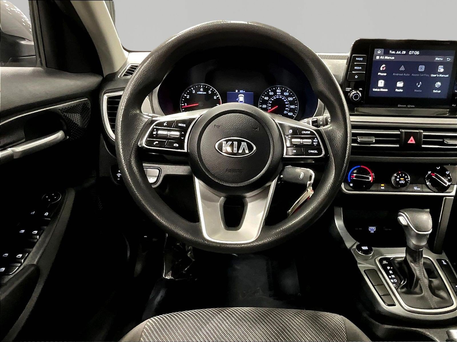 Used 2021 Kia Seltos LX AWD/4WD image 8