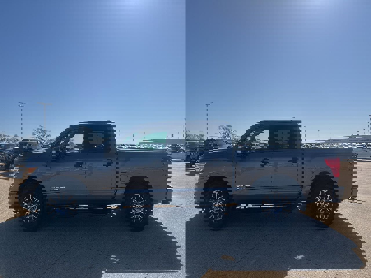 Certified 2024 Nissan Titan SV w/ SV Convenience Package image 13