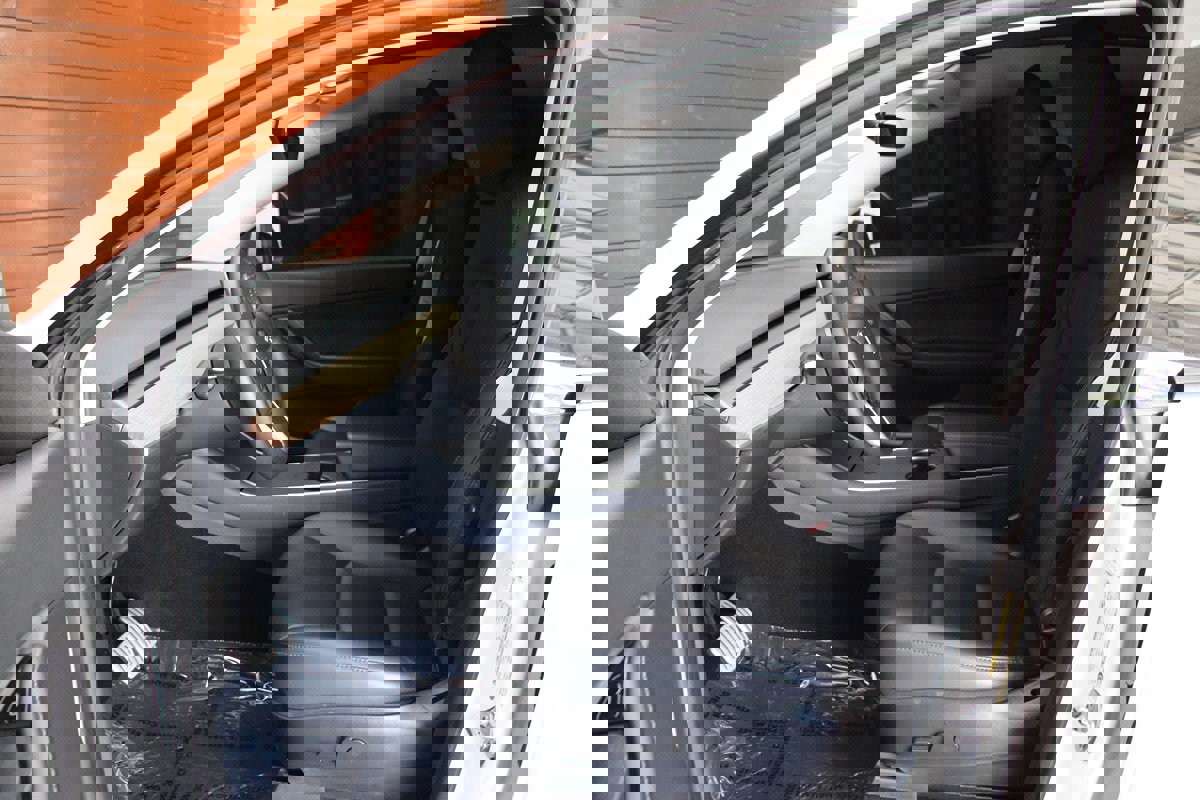 Used 2020 Tesla Model Y Performance image 22